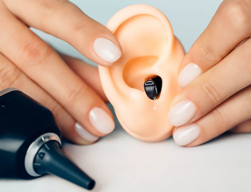 Hallójárati hallókészülék: 6 jel, hogy erre van szükséged!